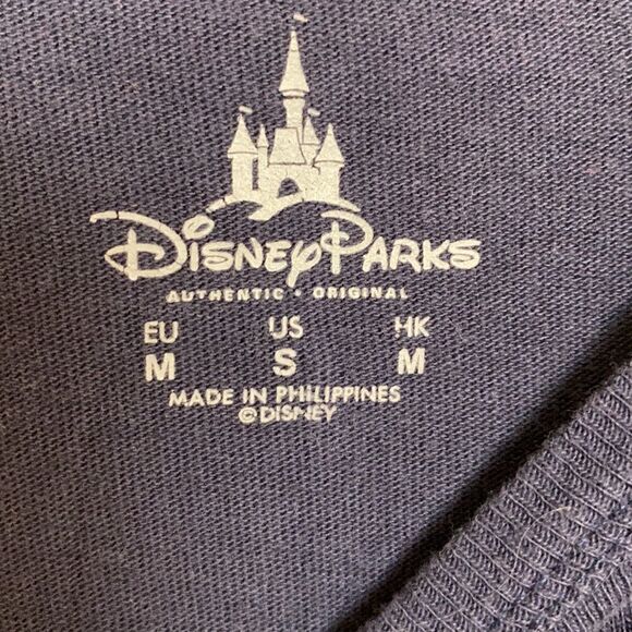 Disney Shirt Animal King don Logo front and back and sleeve men’s small - Picture 7 of 7